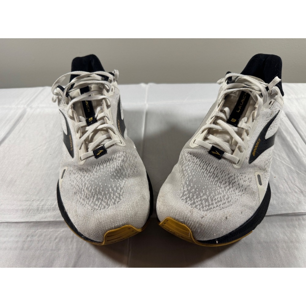 Brooks Launch 9 Mens Running Shoes White Black Gold 1103861D168 Size 10.5